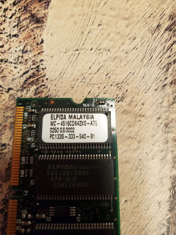 Elpida MC-4516CD642XS-A75 128MB SDR PC-133 Random Access Memory RAM - Image 2 of 3