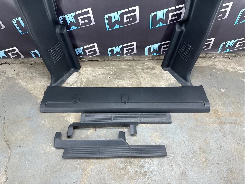 1999-2007 Chevy GMC Silverado Sierra Regular Cab B Pillar Trim Rear center Panel Foto 4 de 4