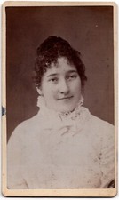 ANTIQUE CDV CIRCA 1890s ANGELL GORGEOUS YOUNG LADY IN WHITE DRESS MICHIGAN MA.