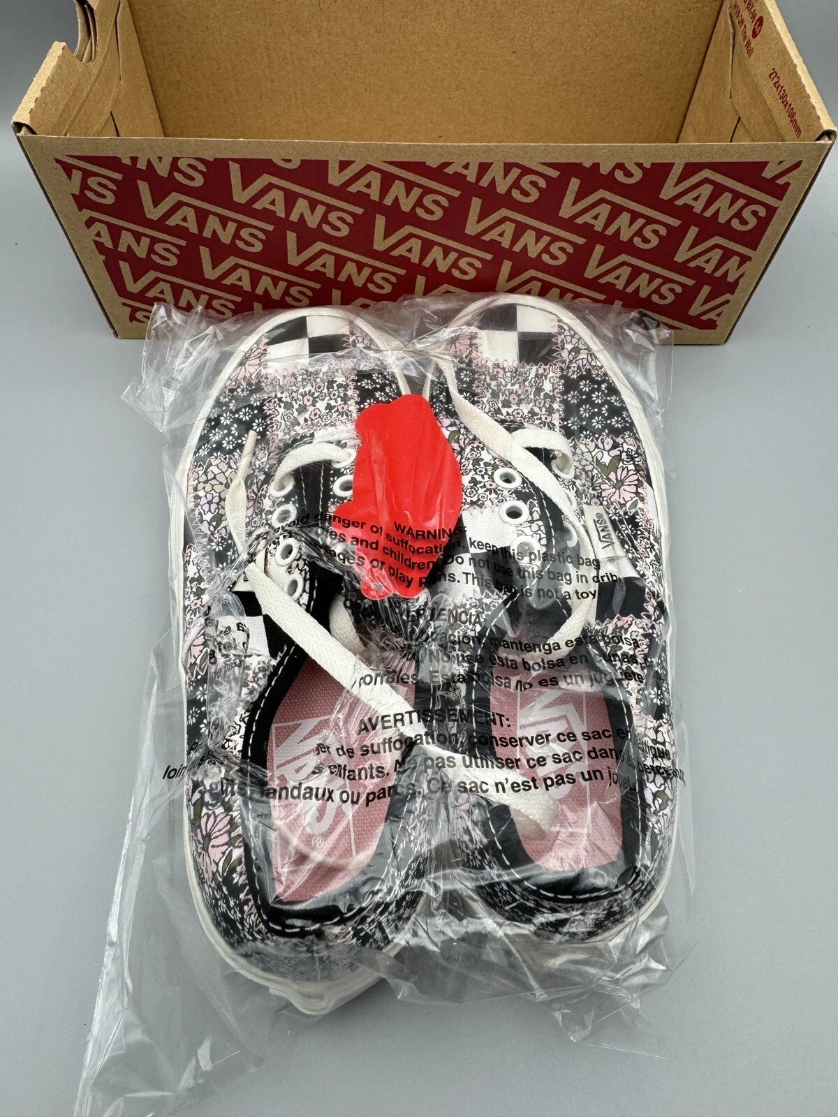 Scarpe Vans nere floreali junior basse giovani taglia 1 5 bambini nuove con scatola ragazze