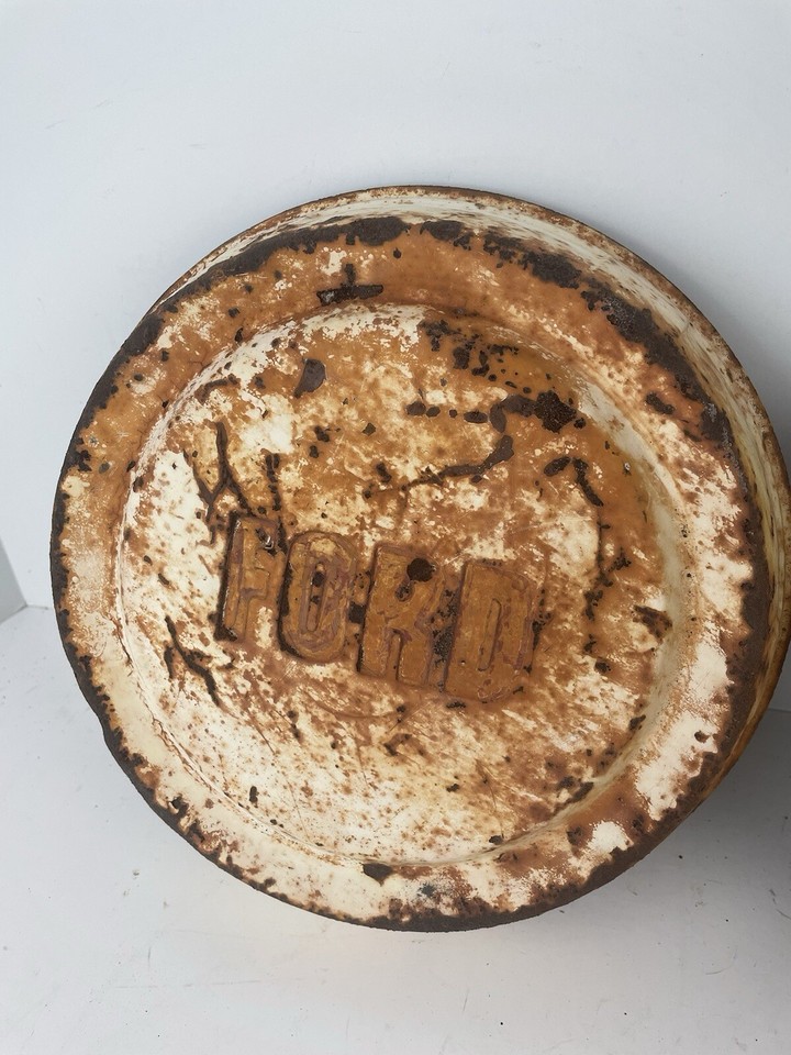 2 Vintage 1960s Ford Hubcaps 10” Fair/Rust eBay