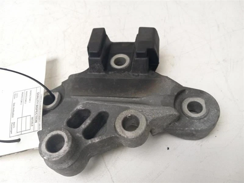 Nissan Rogue 2011 montaje de motor Foto 2 de 4