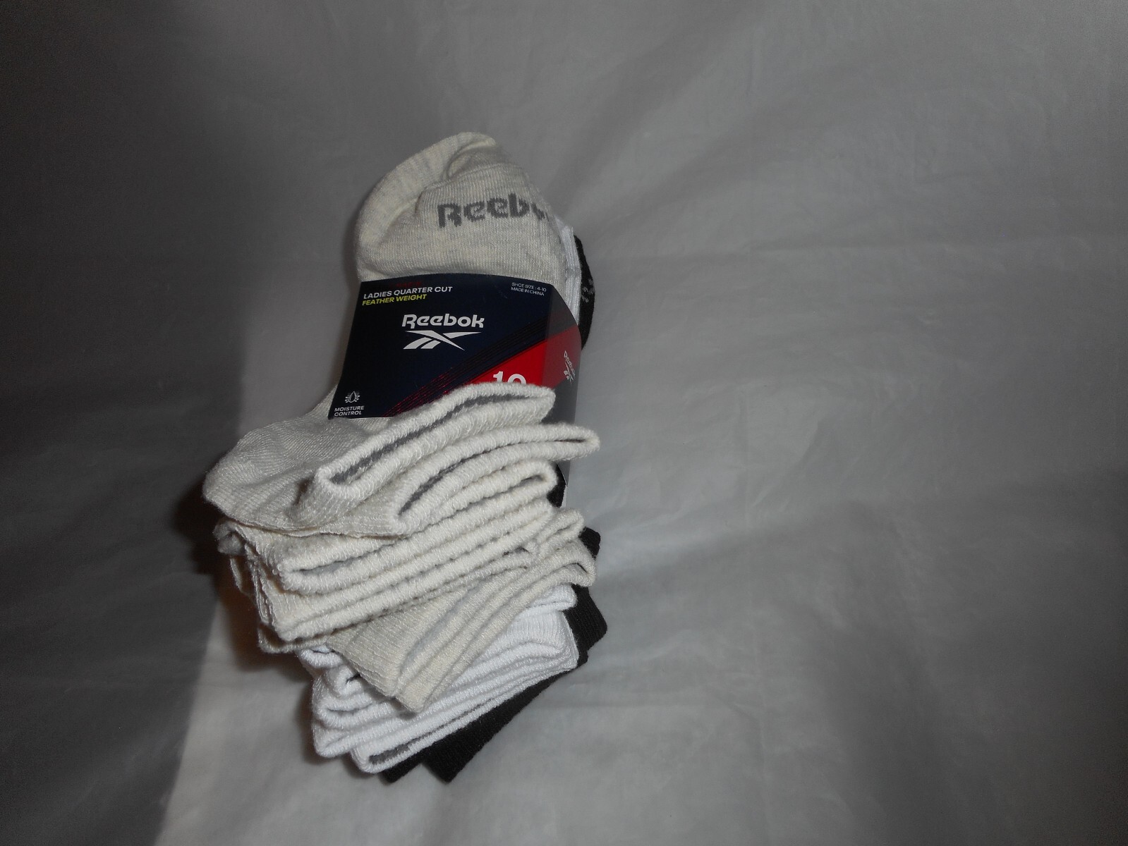 Reebok 10 pk Ladies Quarter Cut Feather Weight Multi Color Socks Shoe Size 4-10 thumbnail 6