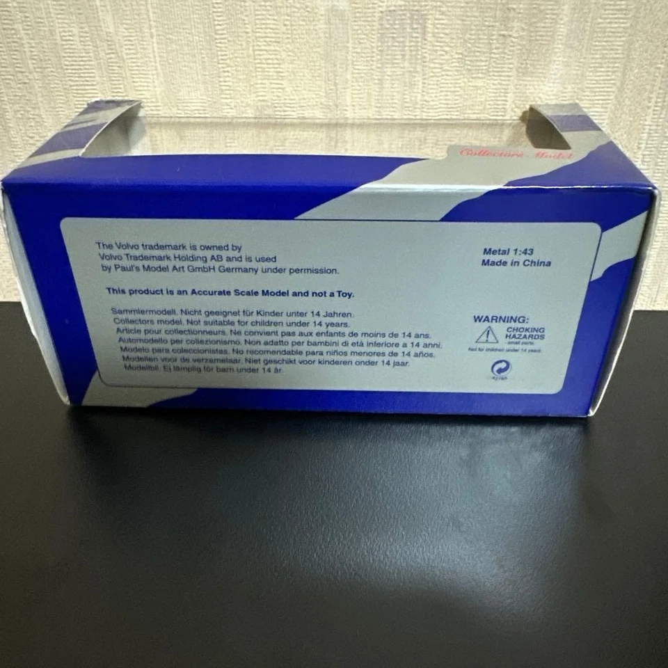 Minichamps 1/43 Volvo V70XC Scale Model Car w/Box - Image 3 of 4