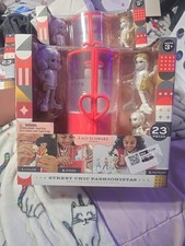 FAO Schwarz Street Chic Fashionistas Wash-And-Color Design Dolls 23pc - ages 3 