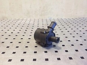 VW PASSAT Variant B8 3G5 Zirkulationswassermotor 0392023209 5G0965567 26193454