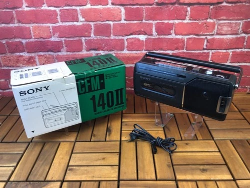 SONY CFM-140 II - Portable AM/FM RADIO CASSETTE Recorder Black with Original Box