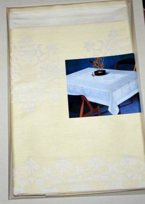 Vtg Irisette Light Yellow Damask Tablecloth 40 in.x60 European Linen German MCM