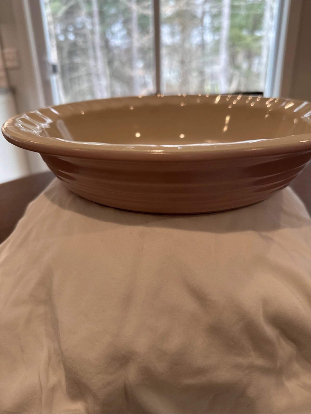 Le Creuset Marseille Pink 10.5" Stoneware Pie Dish Plate EUC