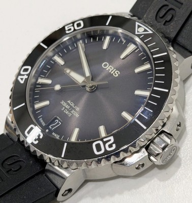 oris aquis Caliber 400 41.5mm Mens Watch Grey Dial