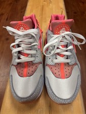 Talla 10.5 - Nike Huarache Blanco Rosa (Nike ID)