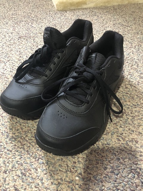 oil and slip resistant shoes