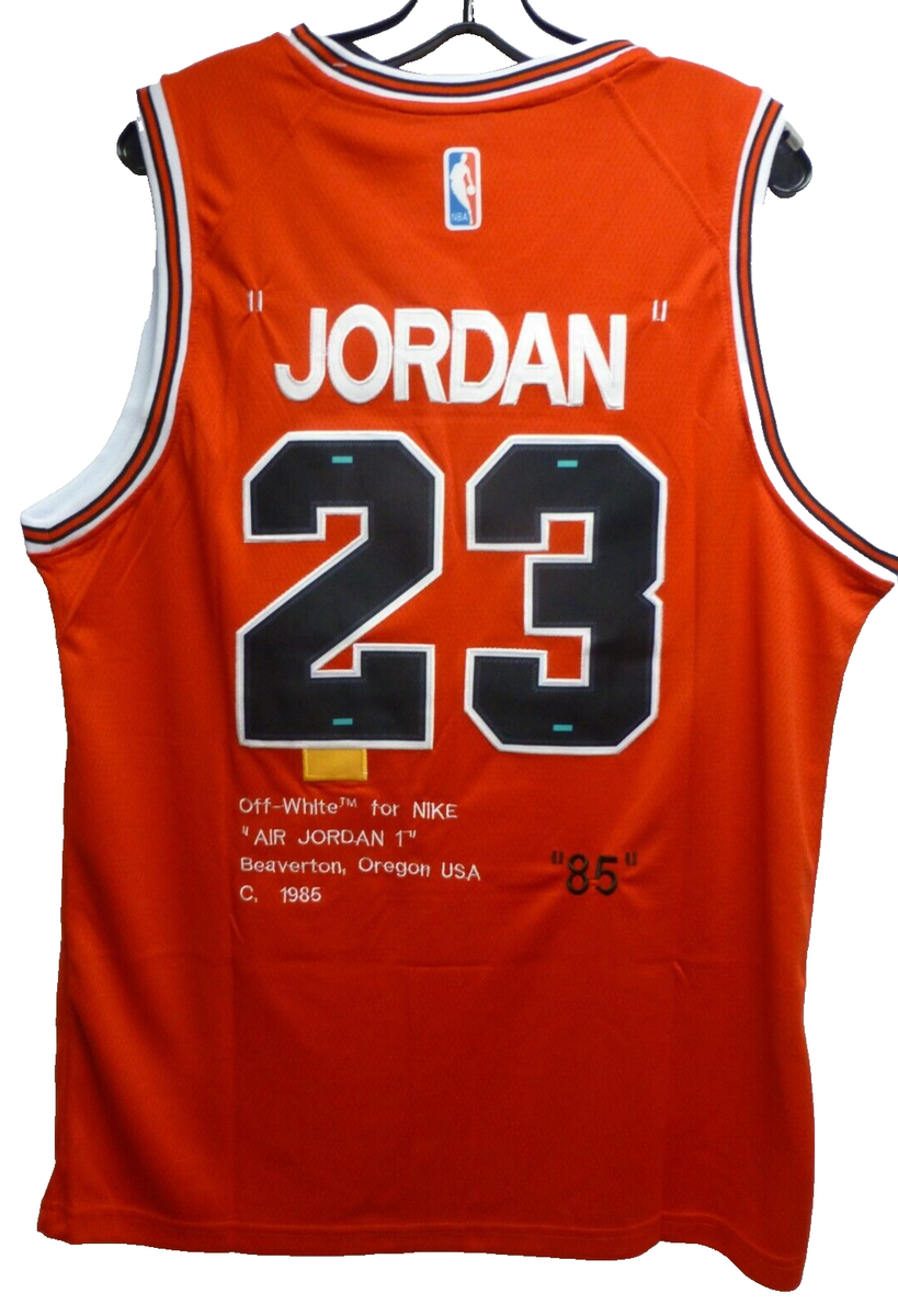 Nike Bulls 23 バスケットボールジャージ S. Nike Chicago Bulls Off White Red Michael Jordan #23