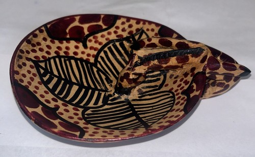 African Folk Art Handcrafted Wooden "Drinking Giraffe" Decorative Bowl VTG - Picture 3 of 4