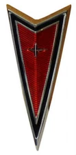 1977-81 FIREBIRD TRANS AM FRONT BUMPER ARROWHEAD EMBLEM, RED