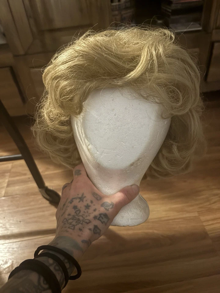 Louis Ferre Original - Ash Blonde/Light Brown Short High Quality Wig - Image 4 of 4