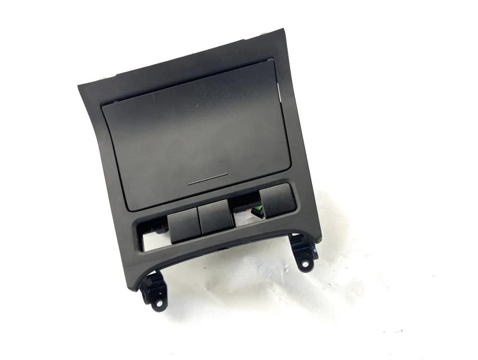 5K0857961 Ashtray Lighter Volkswagen Golf 6 GTD 2.0 D 125KW 6M 5P (2012) - Image 3 of 4