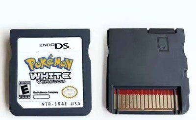 Pokemon White Nintendo DS (SD CARD GAME)