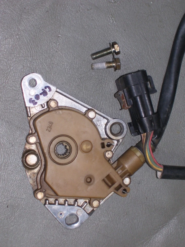 Interruptor neutro de seguridad de transmisión original 1998 Jaguar xj8 #0501209953 Foto 3 de 4