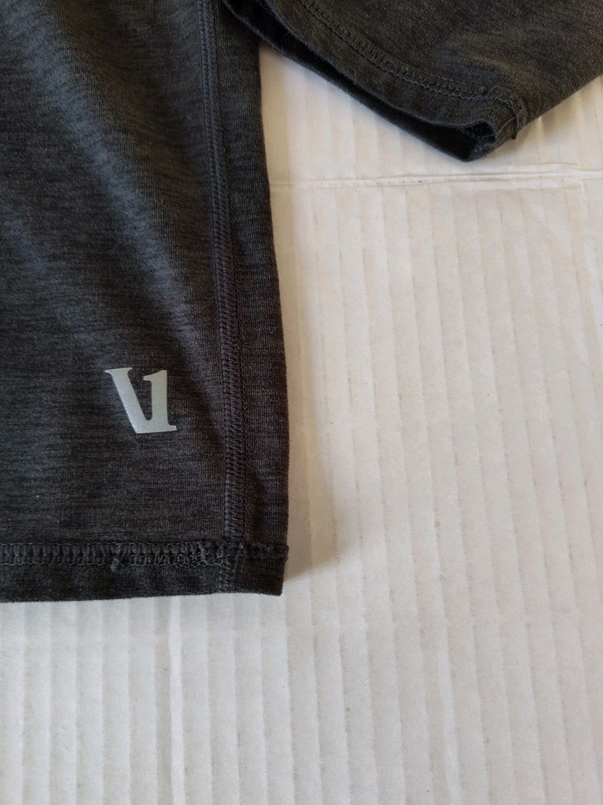 Vuori Ease Performance Half Zip Pullover Men's Si… - image 7