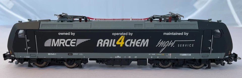 Piko HO 57473 BR185 OHE loco of MRCE/Rail4Chem. Black livery. New in box & p'wk - Image 3 of 4