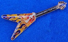 UYENO-EKI TOKYO ORANGE YELLOW FLAMES FLYING V PURPLE GUITAR Hard Rock Cafe PIN