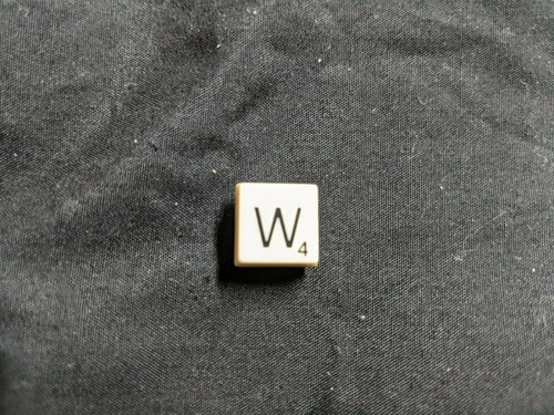 Scrabble Game Folio Edition Letter tiles only - Picture 24 of 28