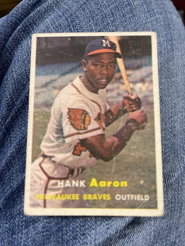 1957 Topps Set-Break 20 Hank Aaron LOW GRADE HOF Creased Nice Eye Appeal P-FR