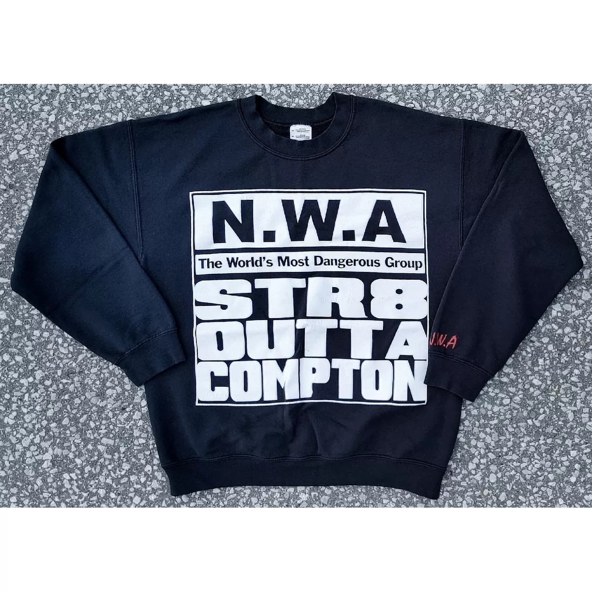 Nwa crew neck top