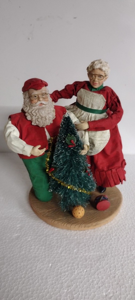 Weihnachtsmann-Paar Figur Aus Harz - Vintage Design, Perfekt Für Deko Auf Kaminsims Oder Tisch