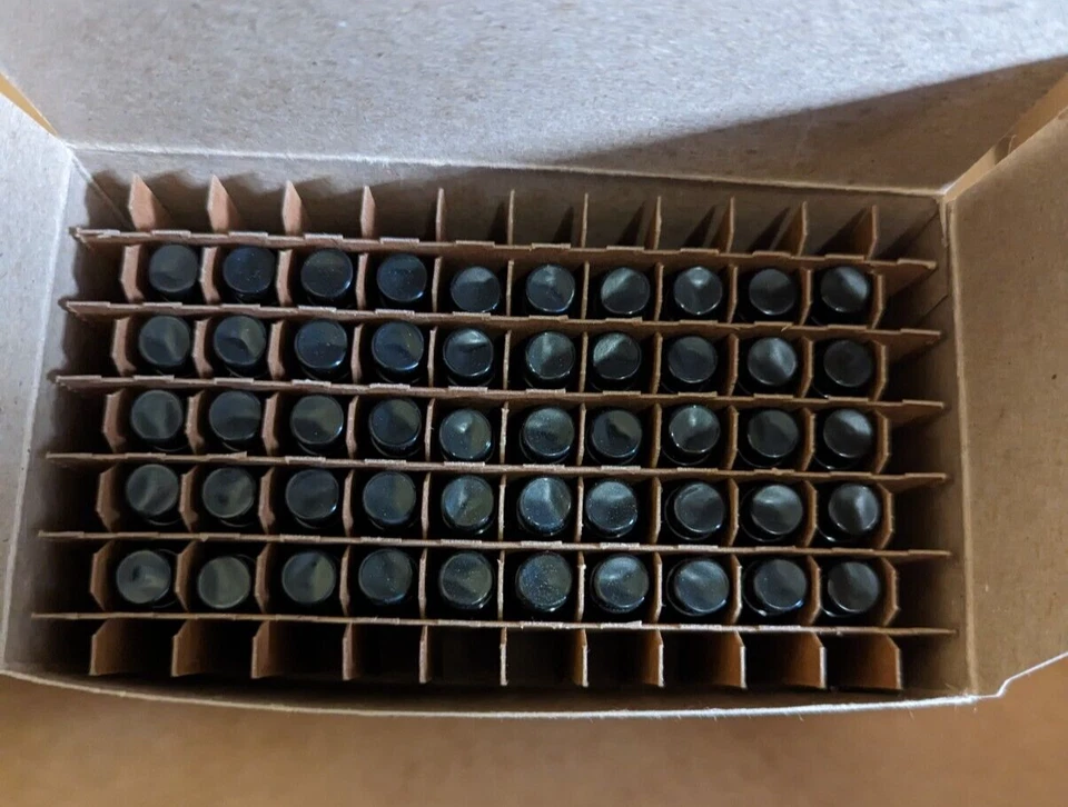 lote de 50x frasco de amostra de colônia Jo Malone London Oud&Bergamota spray 0,05 oz/1,5 ml - Imagem 2 de 2