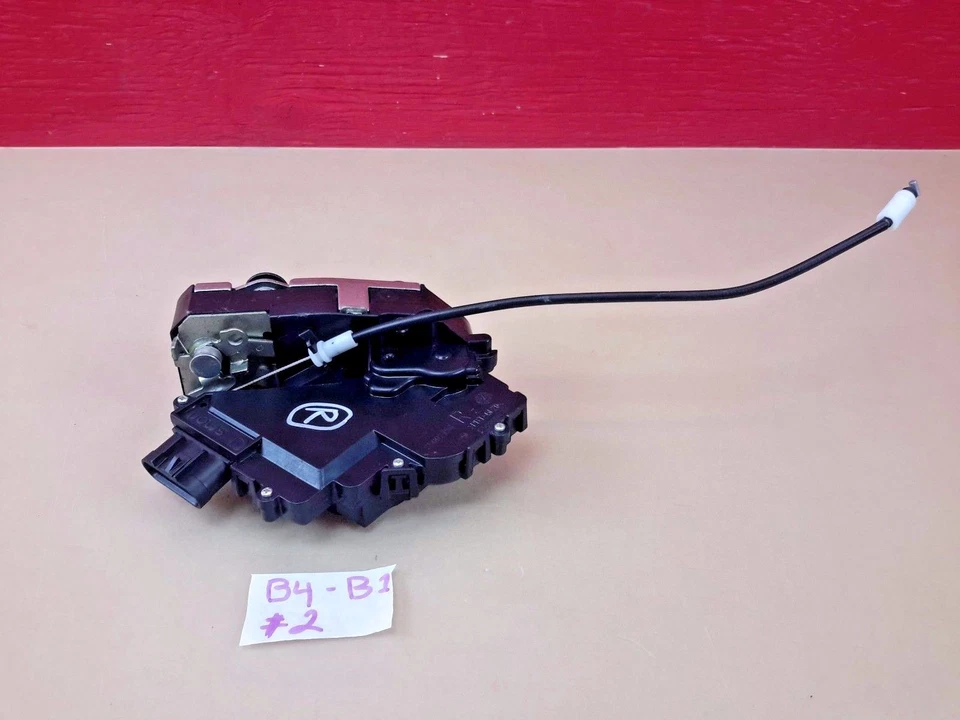 Actuador de cerradura de puerta de pasajero delantero derecho Smart Fortwo 2008-2014 OEM Foto 3 de 4