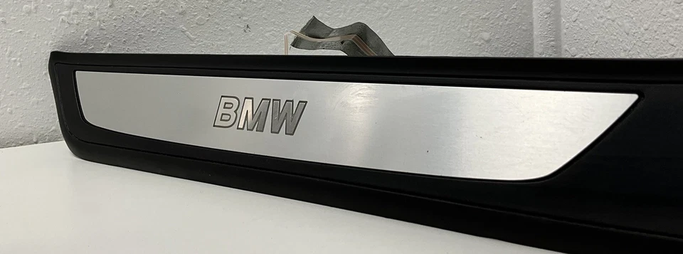 2014 BMW 750LI REAR LEFT DOOR Sill Step Scuff Cover Trim OEM 22339910 - Imagem 2 de 4