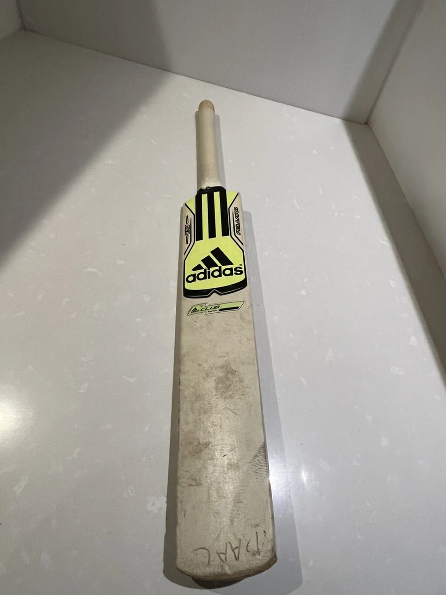 Adidas Pellara Pro V 4.0 Cricket Bat