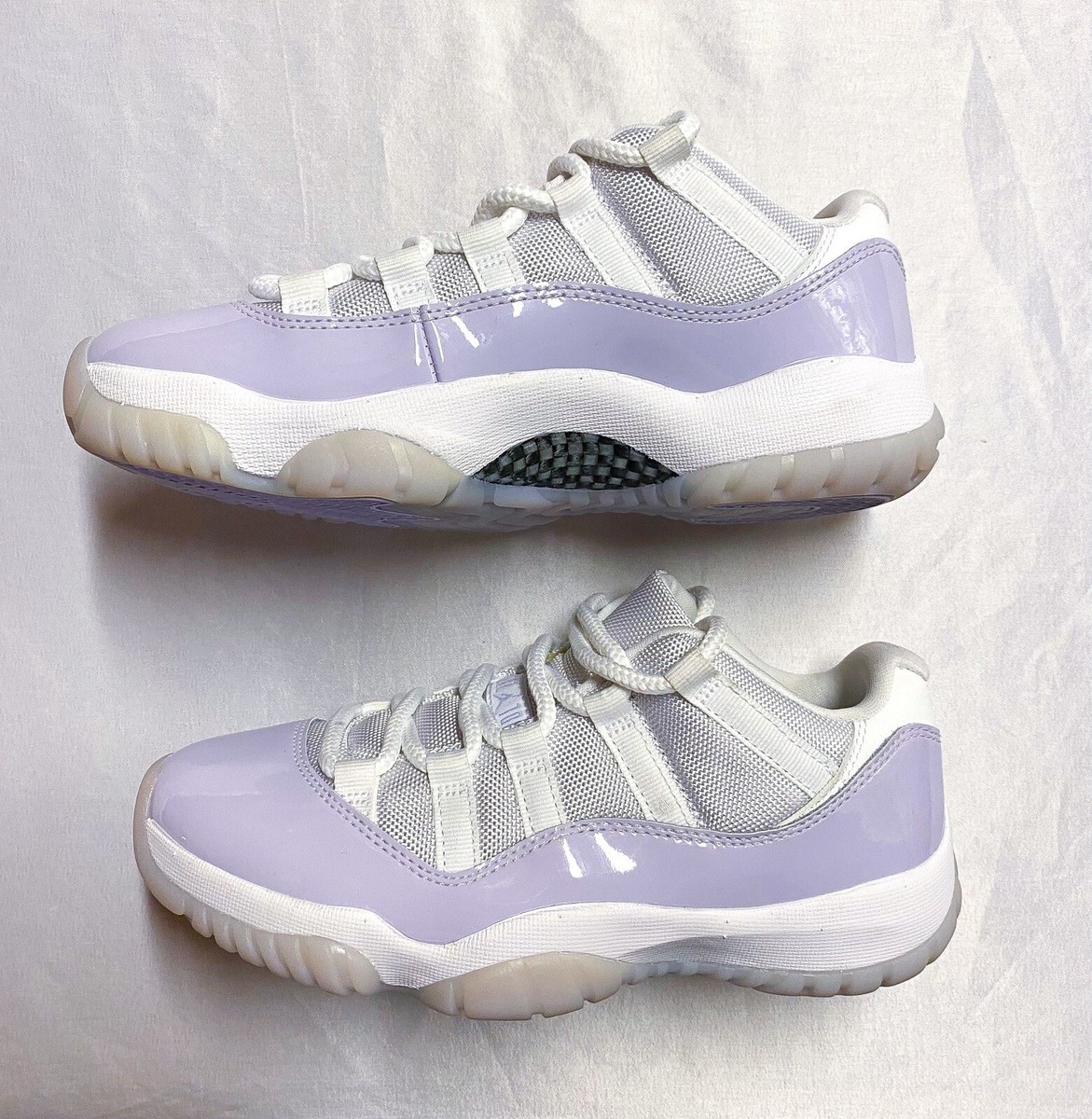 Nike WMNS Air Jordan 11 Low Pure Violet White AH7860-101 US