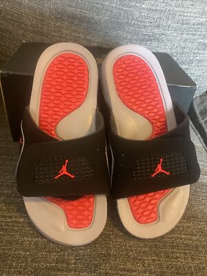 NEW Nike Air Jordan Hydro 4 Bred Slide Black Cement Size 4Y