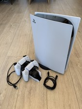 Sony PlayStation 5 PS5 Disc CFI-1216A (Zubehörpaket) + 2 Controller …
