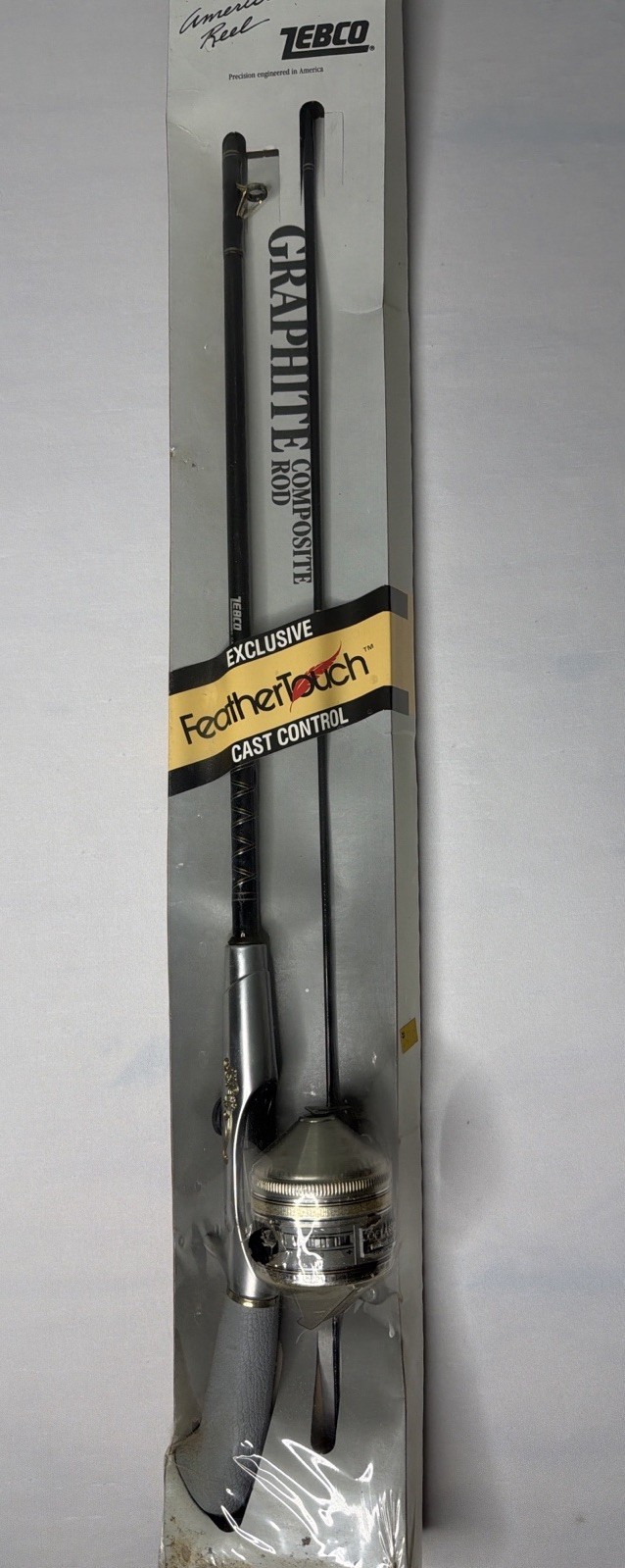 Vintage ZEBCO 33 Classic Feather Touch SpinCast Combo Rod Re