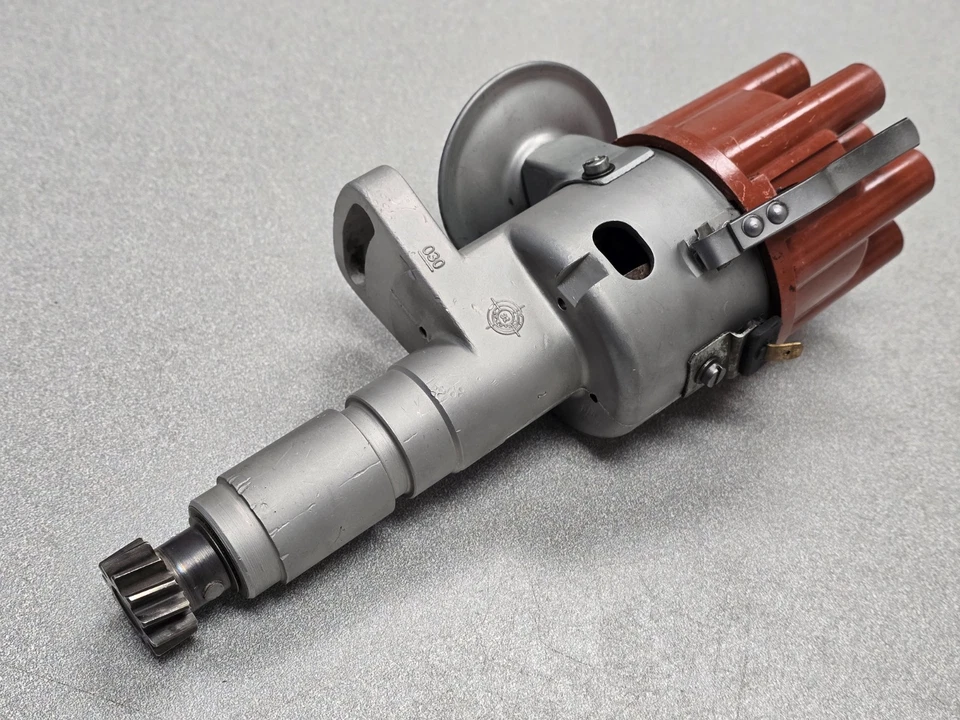 BONITO USADO ORIGINAL BOSCH PORSCHE 911 2.7 JFUD6 DISTRIBUIDOR ROTOR TAPA PUNTOS 429 Foto 4 de 4