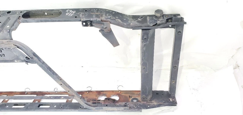 Chevrolet Silverado 1500 Z71 2010 2013 OEM 5,3 L soporte de núcleo de radiador  Foto 4 de 4