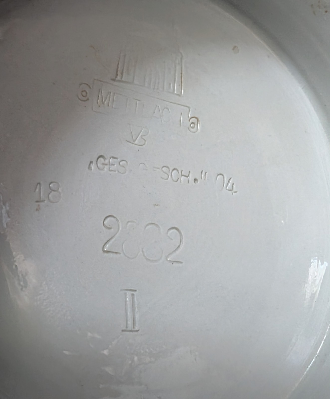 Antique c 1904 Mettlach No. 2833 lidded Beer Stein 1/2 liter~Girl and Song Verse