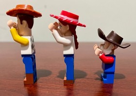 LEGO Toy Story 2 Woody's Roundup! Set 7594 Complete With Instruction Manuals