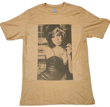 Amy Winehouse vintage gold color T-shirt graphic Men's