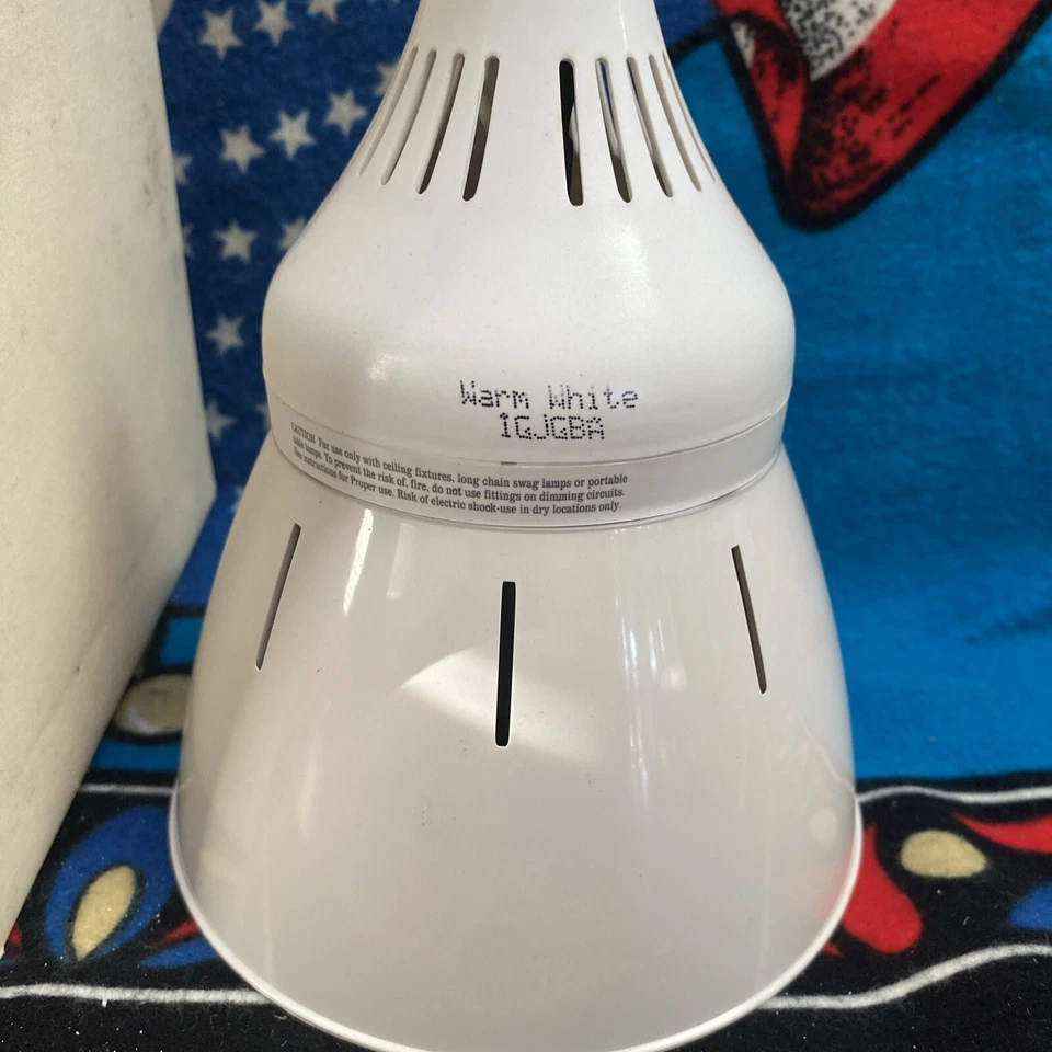 Max Lite R40 Flood Light Bulb Fluorescent Lamp Compact 20w - Image 4 of 4