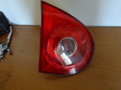 VW Golf V 5 Heckleuchte Rücklicht Links 1K6945093E