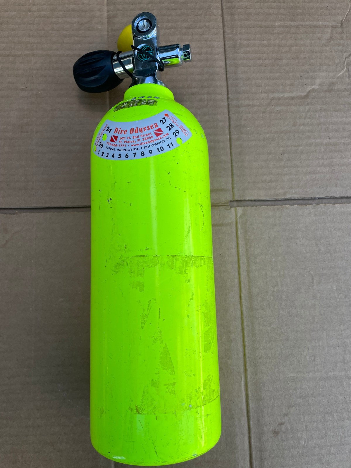 catalina 13 cu ft pony bottle bail out tank with xs scuba tank holder