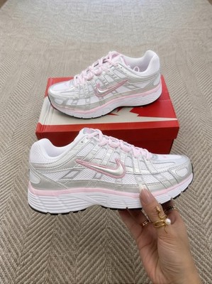 Nike Damen P-6000 Weiß/Rosa (EUR 39)
