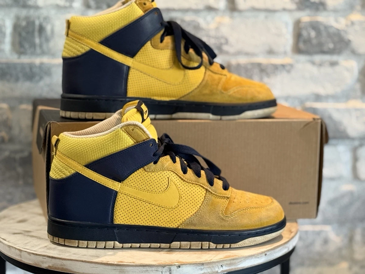 Nike Dunk High Golden State Warriors-2008 Size 11 - Missing Insole L020923 2008 Nike Dunk High Black White (US13) – outkits.com main image 2