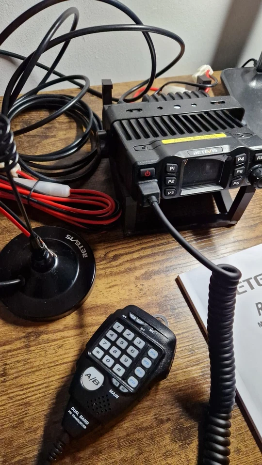 Retevis RT95 Ham Radio Transceiver with Dual Band Antenna For Car/Truck/Bench - Image 2 of 4