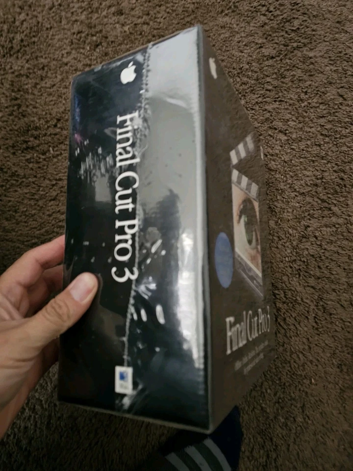 Final cut pro 3 for Mac/Apple User manuals original box complete never used - Image 3 of 3